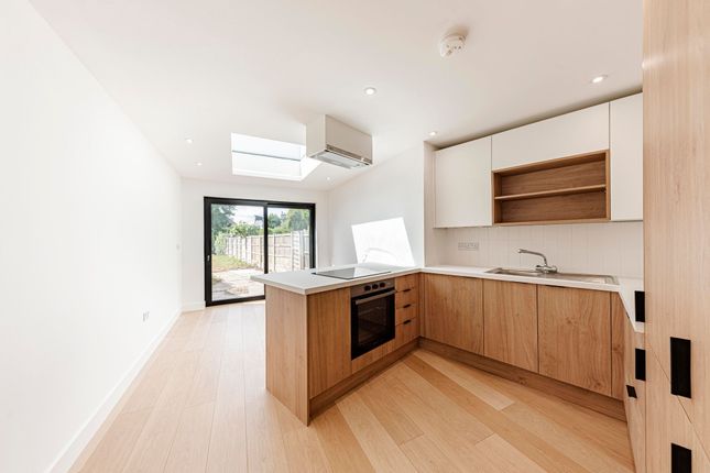 Kitchen/Dining Room (2)