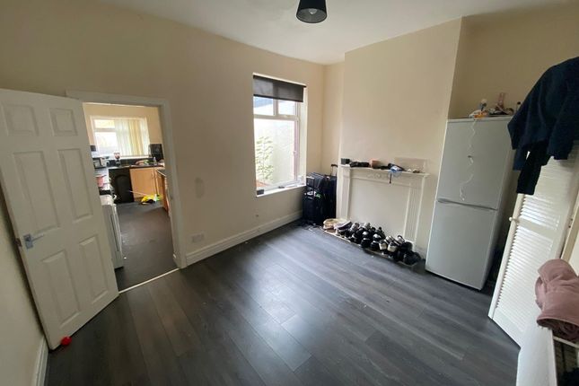 25, Johnson Street, Swinton photo 3