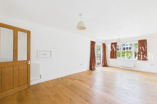 50a, Needham Road, Harleston photo 3