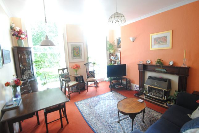 Flat for sale in St James Square, Bath
