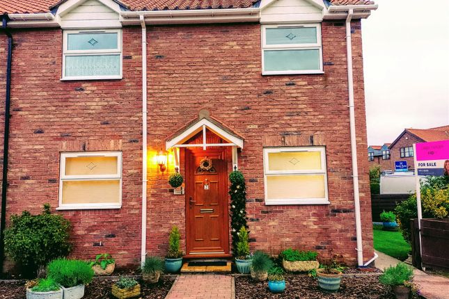 Thumbnail Semi-detached house for sale in Roos, Hull