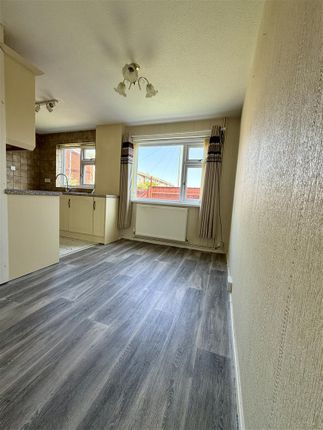 236, Cromwell Road, Grimsby photo 3
