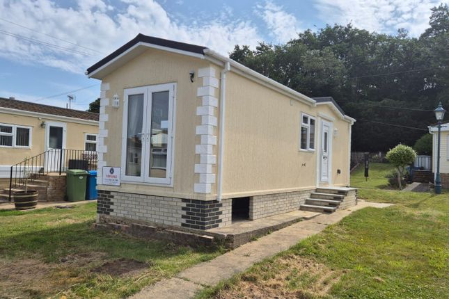 1-bed caravan on 1, Beckenham Park, Otterham Quay Lane, Kent, £149,995