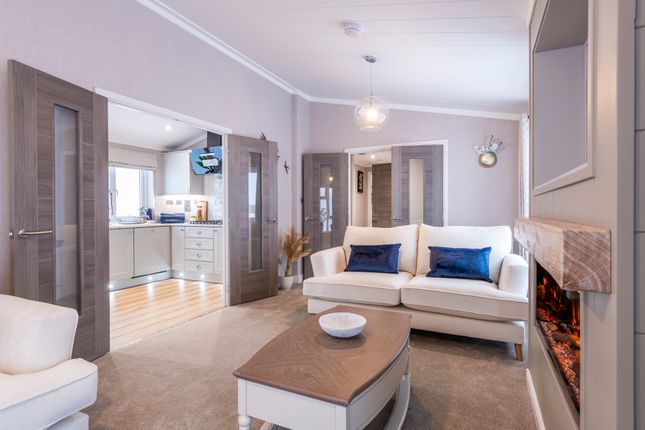 2-bed caravan on 42, Cliffs Drive, Sandy Bay Residential Resort , £325,000