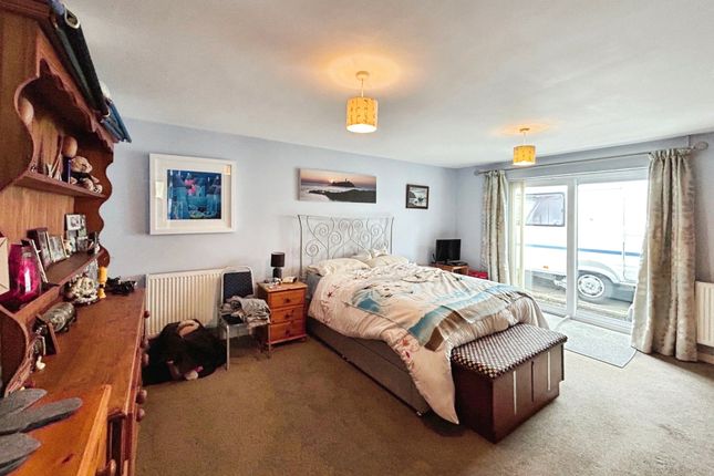2 Queensway Mews, Hayle Cornwall, Cornwall photo 3
