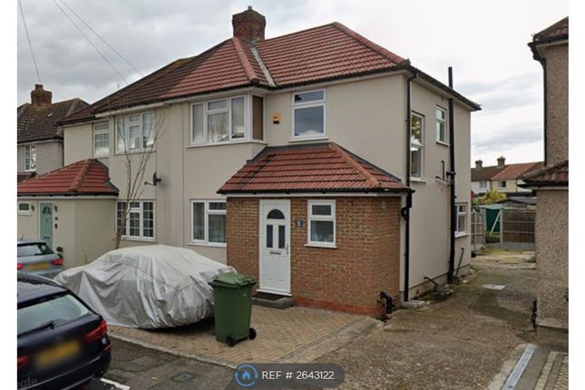 3 bed semi-detached house to rent