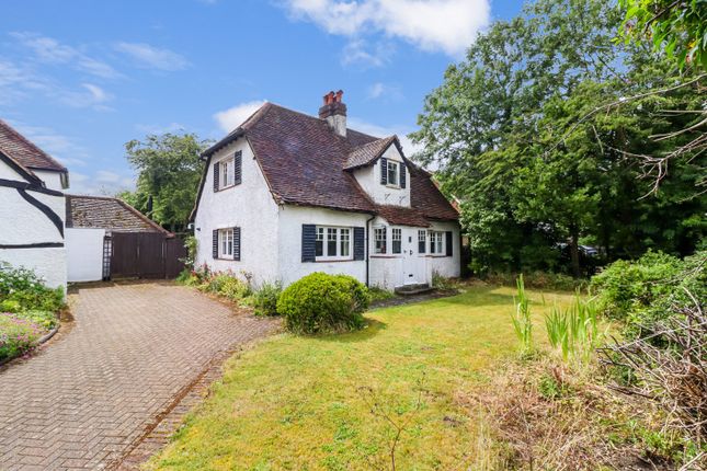 Thumbnail Detached house for sale in Kings Lane, Chipperfield, Kings Langley