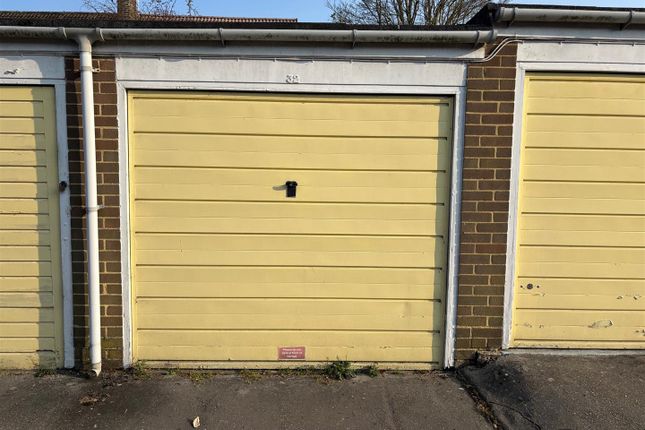 Garage.Jpg