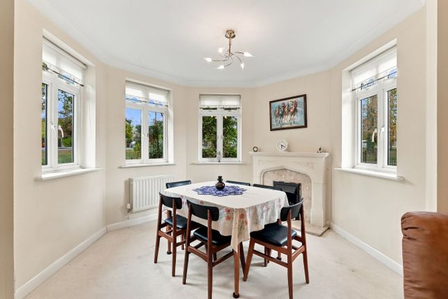 1 Vardy House, Hodgkins Mews, Stanmore photo 3