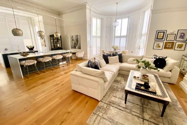 Lounge And Kitchen