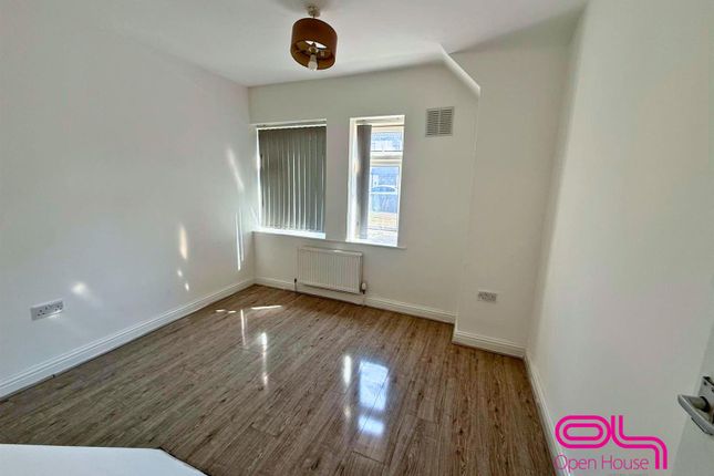 63, Hibernia Street, Bolton photo 3