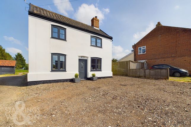 Thumbnail Detached house to rent in Norwich Road, Dickleburgh, Diss