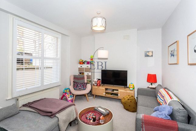 Cleveland Road, London photo 2