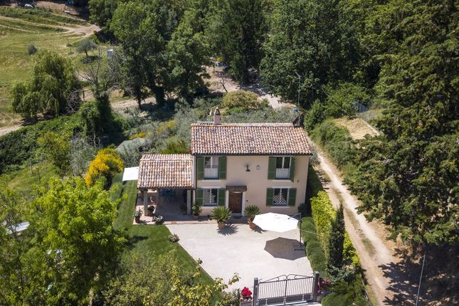 Thumbnail Villa for sale in Località Camiano Grande, Montefalco, Umbria