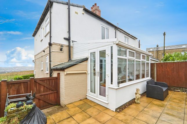 32, Haw Lane, Leeds photo 3
