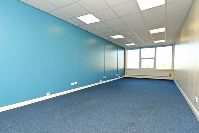 Office to let in Methley Road, Castleford