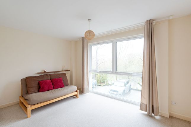 Flat 2, Eaton Court Water Eaton Road, Oxford photo 2