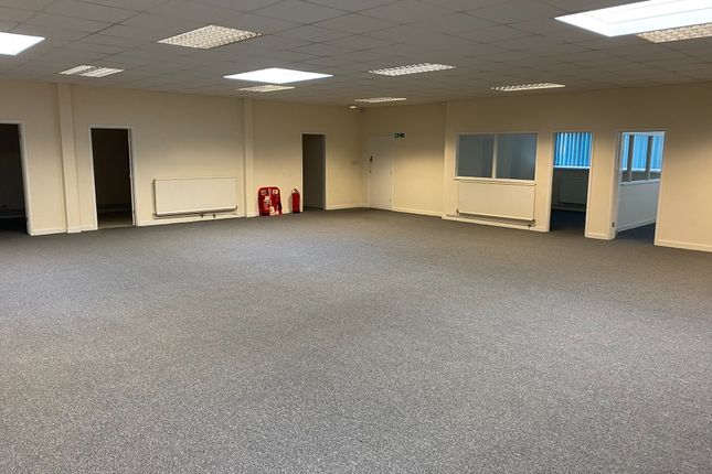 Leisure/hospitality to let in Resevoir Road, Hull