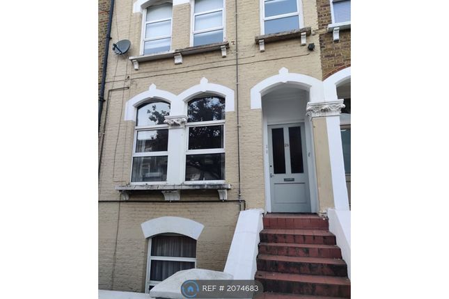Thumbnail Flat to rent in Netherwood Rd, London