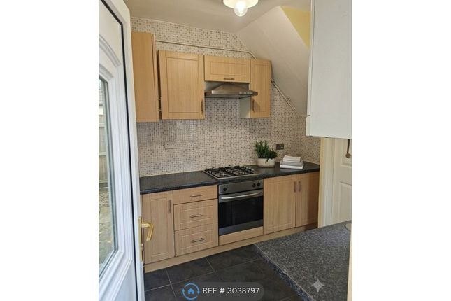 Pembroke Terrace, South Shields photo 5