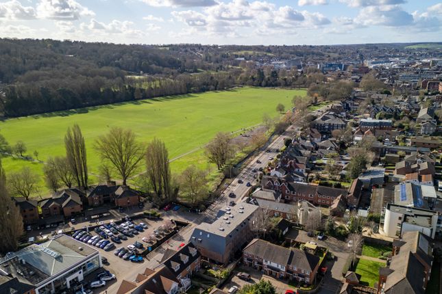 Flat 6, 65-69, London Road, Buckinghamshire photo 4