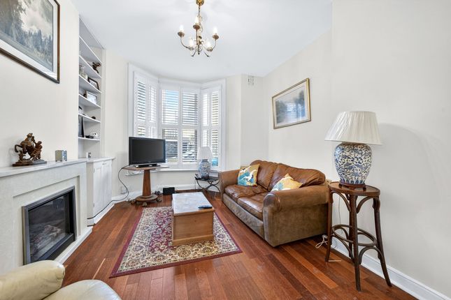 Flat 1, 41 Tradescant Road, London photo 3