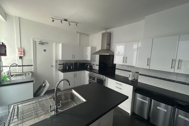 28, Bernard Street, Swansea photo 5