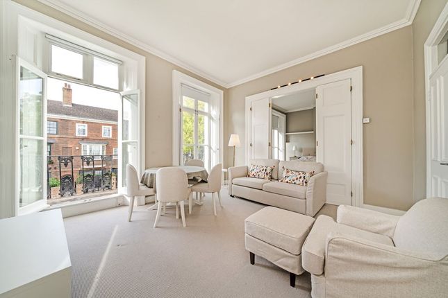 Oakley Street, London photo 2