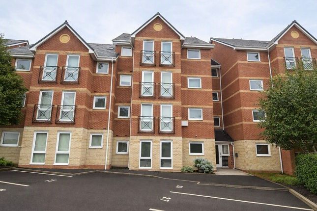 2-bed flat on St. Michaels Close, Stourport-on-severn, £105,000