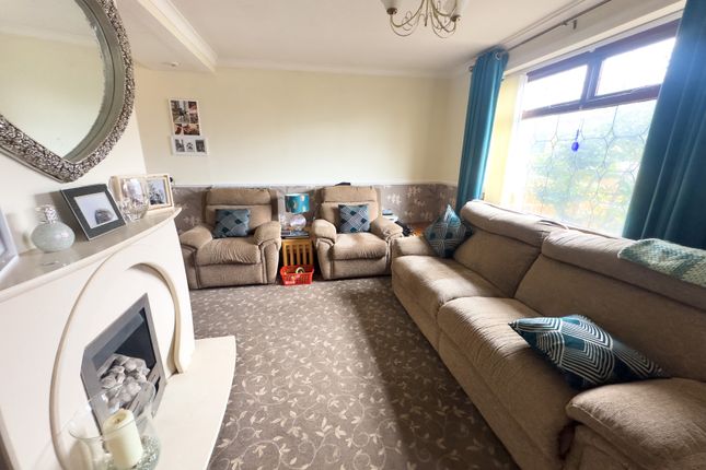 7, Torcross Road, Manchester photo 4
