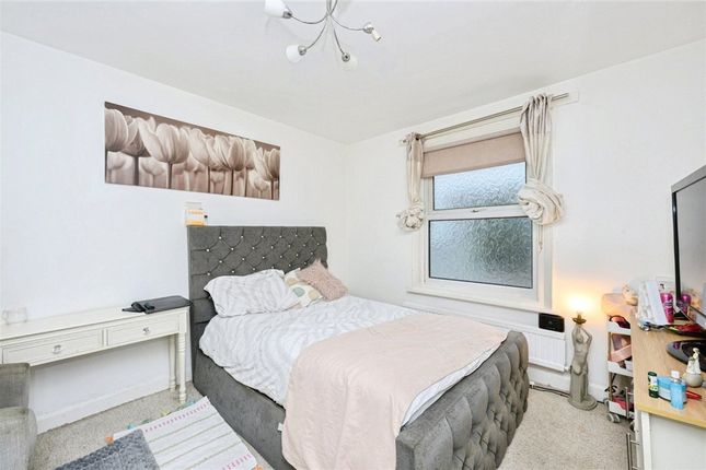 290, Godstone Road, Surrey photo 4