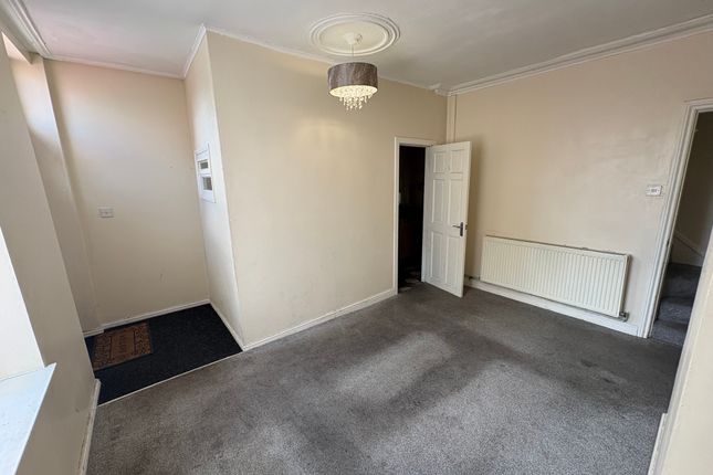 34, Haycliffe Road, Bradford photo 3