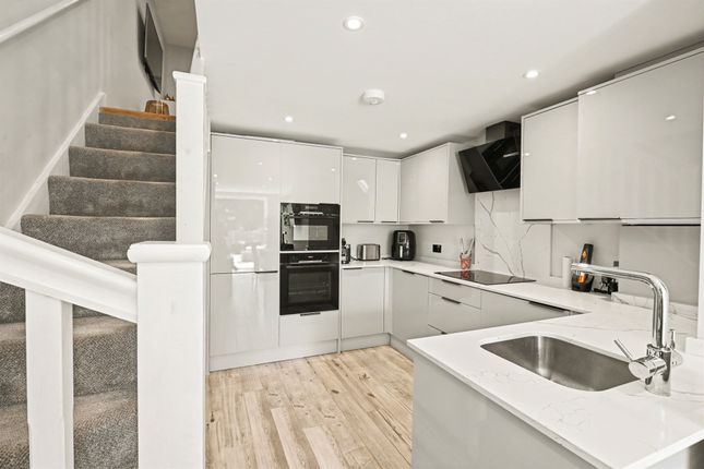 17, Ellesmere Road, Berkhamsted photo 4
