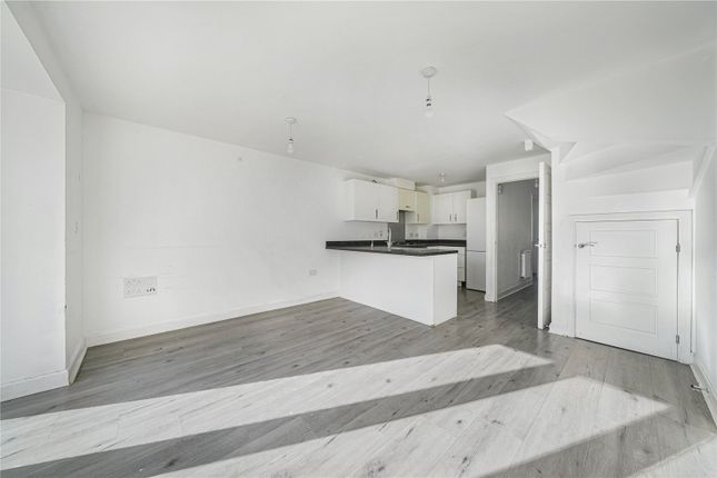 7, Burroughs Drive, Kent photo 3
