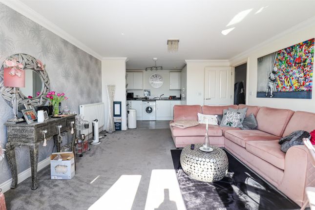 Flat 28 Compass House, Buckhurst Road, Bexhill on Sea photo 2