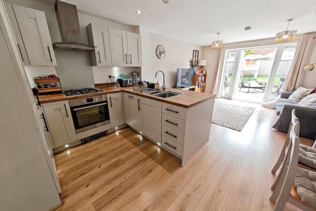 82 Tedder Gardens, Melksham photo 3