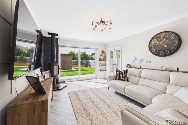 83, Eastfield Road, Hull photo 4