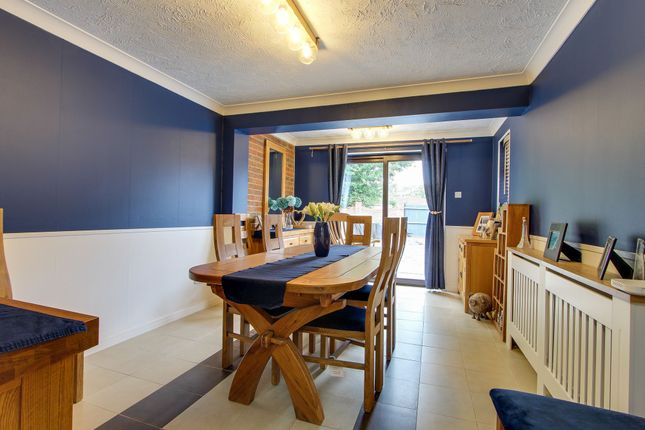 17 Sparrowgate Road, Wisbech photo 3