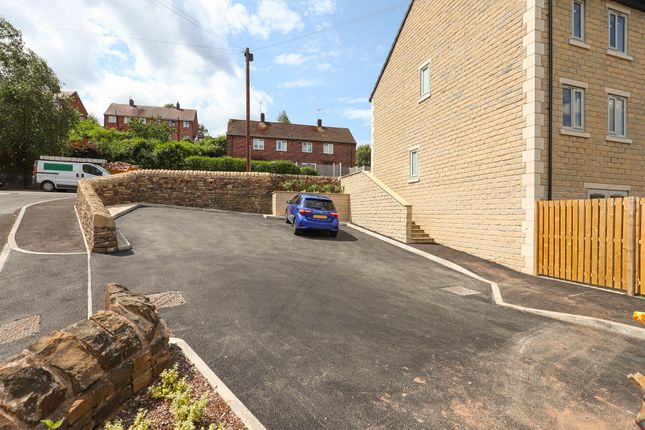 Town house for sale in 29 Haywood Lane, Deepcar