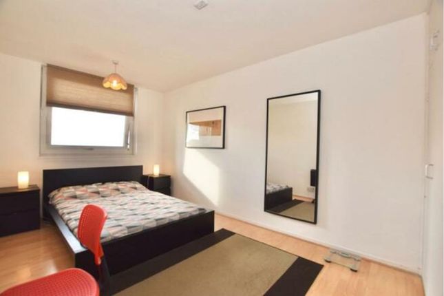 Flat for sale in Chisley Road, London