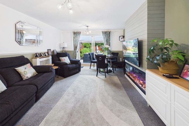 39, Vernon Drive, Market Drayton photo 3