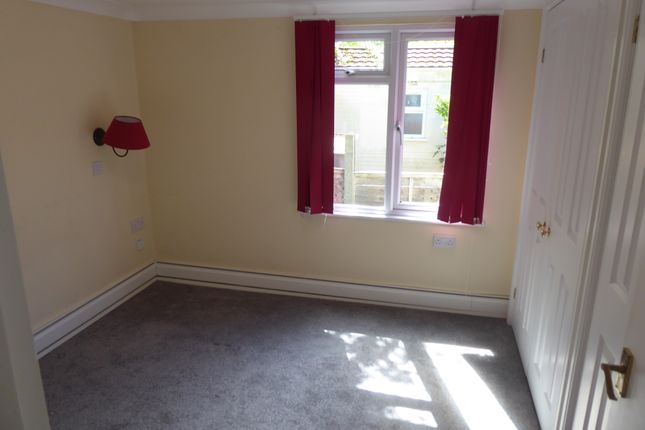 30, Duffins Orchard, Brox Road, Ottershaw, Chertsey photo 5