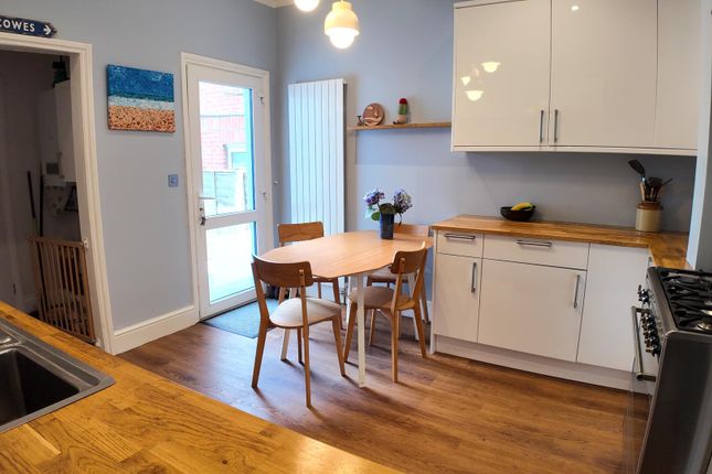6, Coronation Road, Cowes photo 4