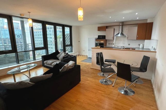 Flat to rent in City Road East, Manchester