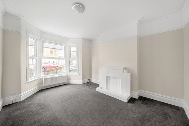6, Federation Road, London photo 2