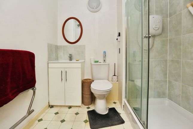Flat 39 Homefort House, 82, Stoke Road, Hampshire photo 3