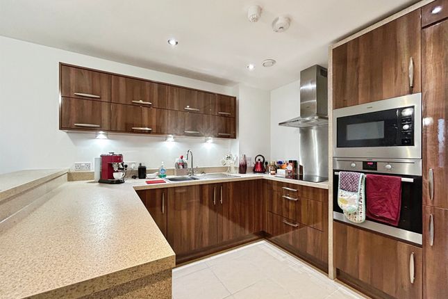 31, Pendeen House, Ferry Court, CARDIFF photo 2