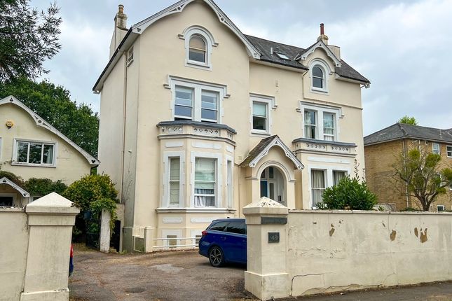 Flat to rent in Wolsey Road, East Molesey