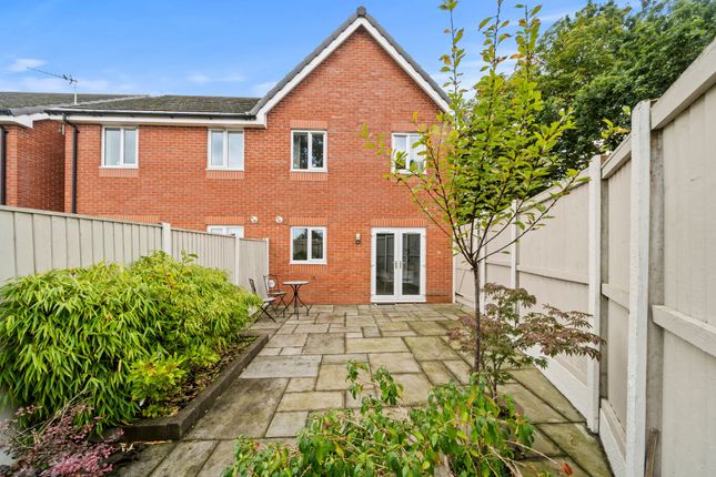 33 Glazebrook Meadows, Warrington photo 4