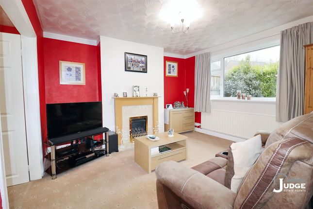 74, Jacqueline Road, Markfield photo 2